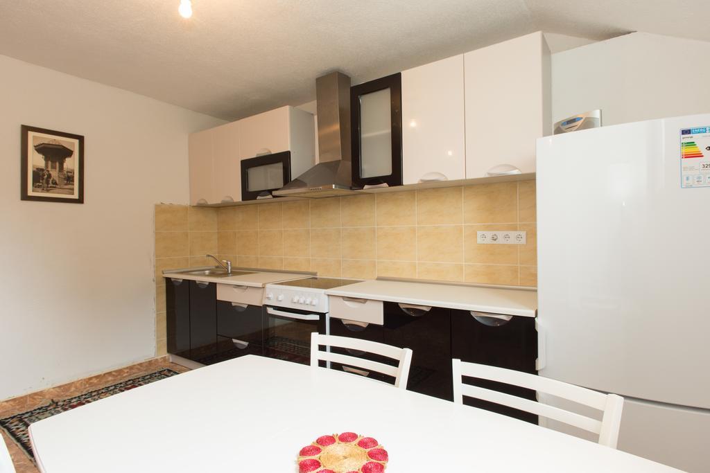 Em Apartment Sarajevo Exteriör bild