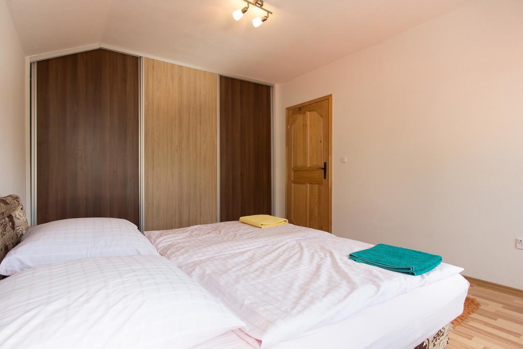 Em Apartment Sarajevo Rum bild