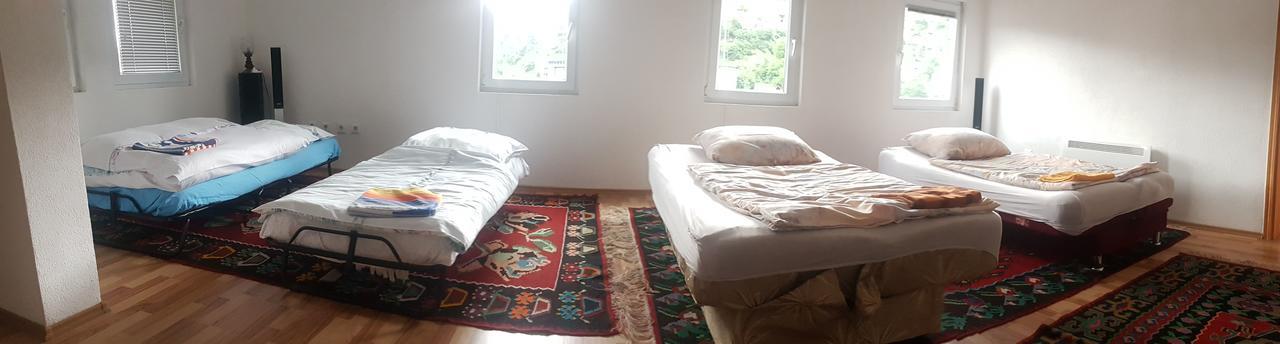 Em Apartment Sarajevo Exteriör bild