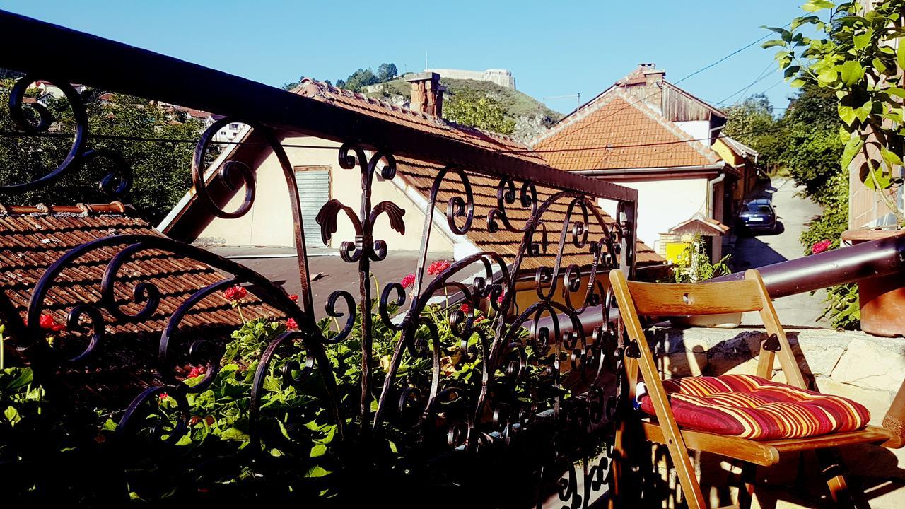Em Apartment Sarajevo Exteriör bild